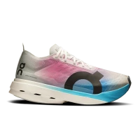 Women’s Cloudboom Strike – White | Horizon